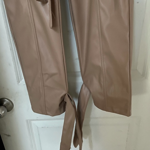 PLEATHER TAN PANTS WITH TIE DETAIL | SIZE SM - Picture 4 of 4